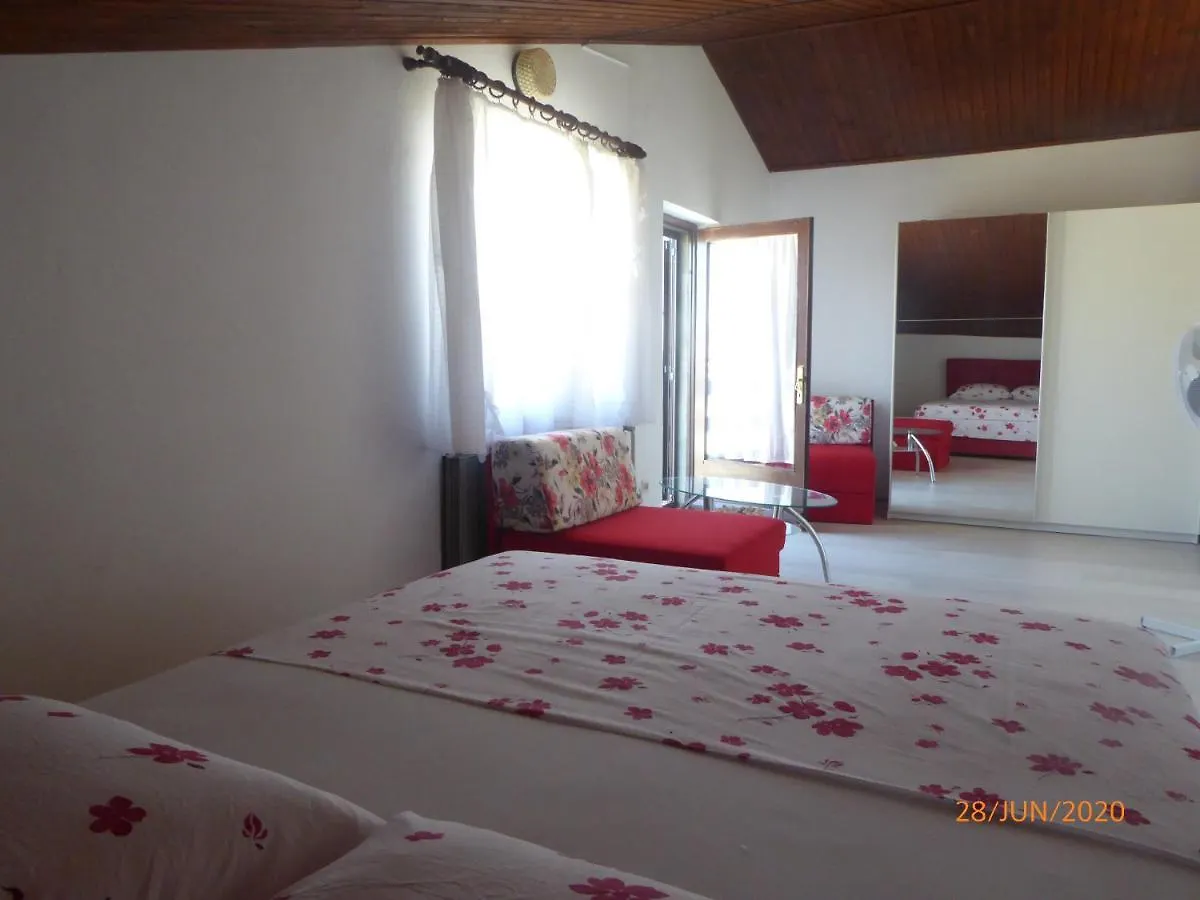Apartments Orsic Krk Town 0*,